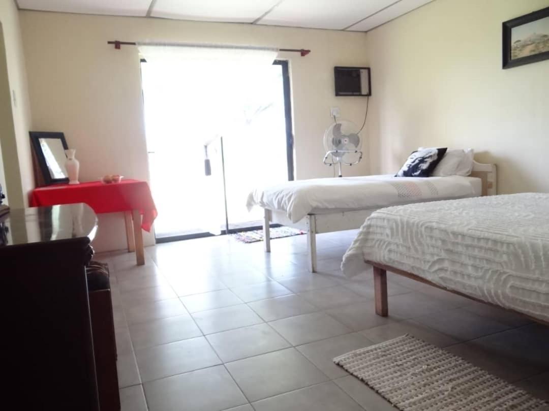 Bambi Lodge Grootfontein 외부 사진