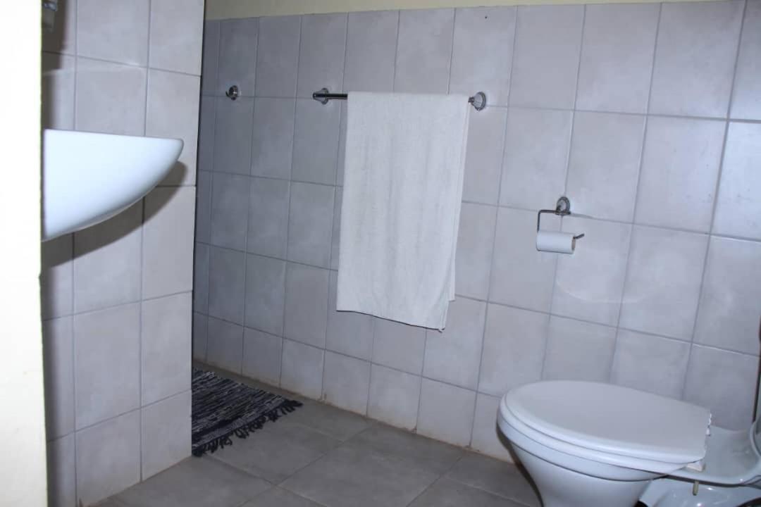 Bambi Lodge Grootfontein 외부 사진