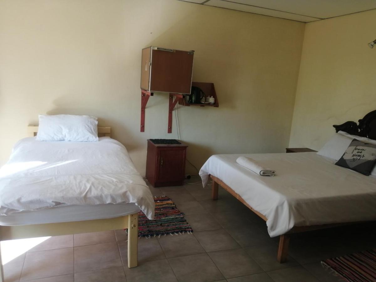 Bambi Lodge Grootfontein 외부 사진